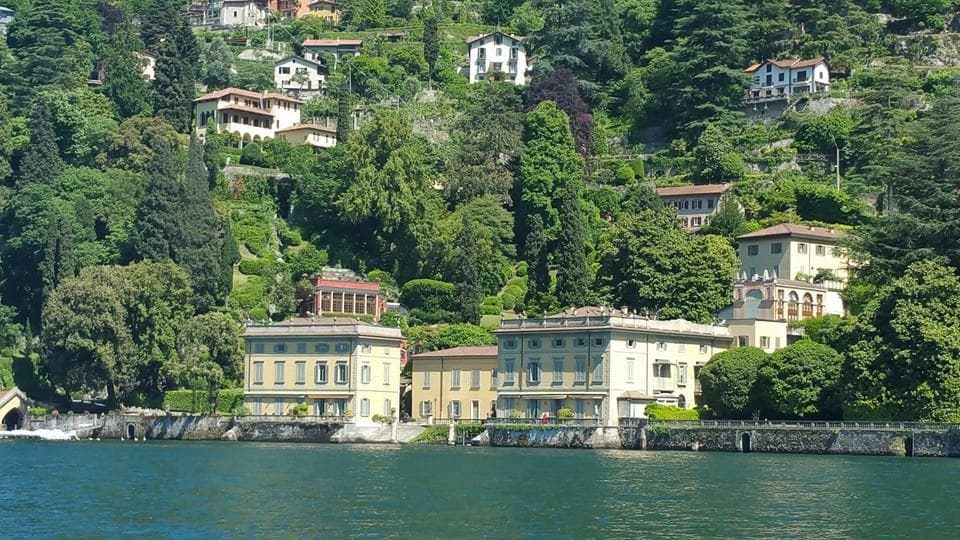 Villa Olmo desde el agua