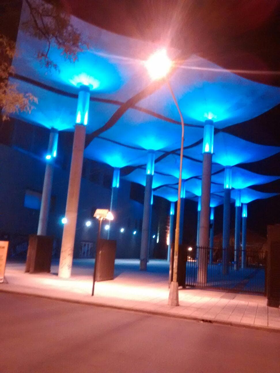 Mais lindo com a iluminação a noite!