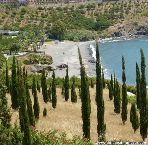 Parque del Mediterráneo, Almuñécar. Playa Calabajio.