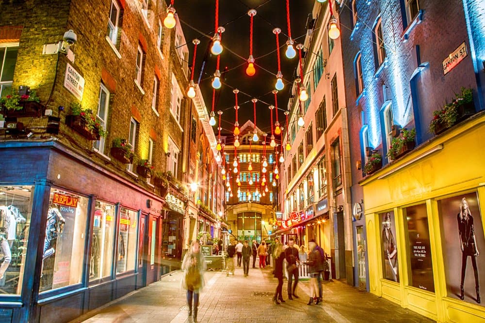 Lightbulb Installation, Ganton Street, Carnaby