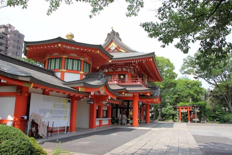 千葉神社横から見た本殿