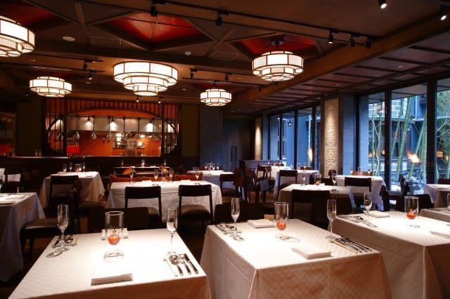 レストラン風景