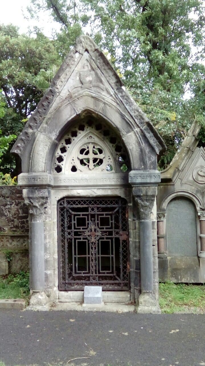 Clifton Street Cemetery
