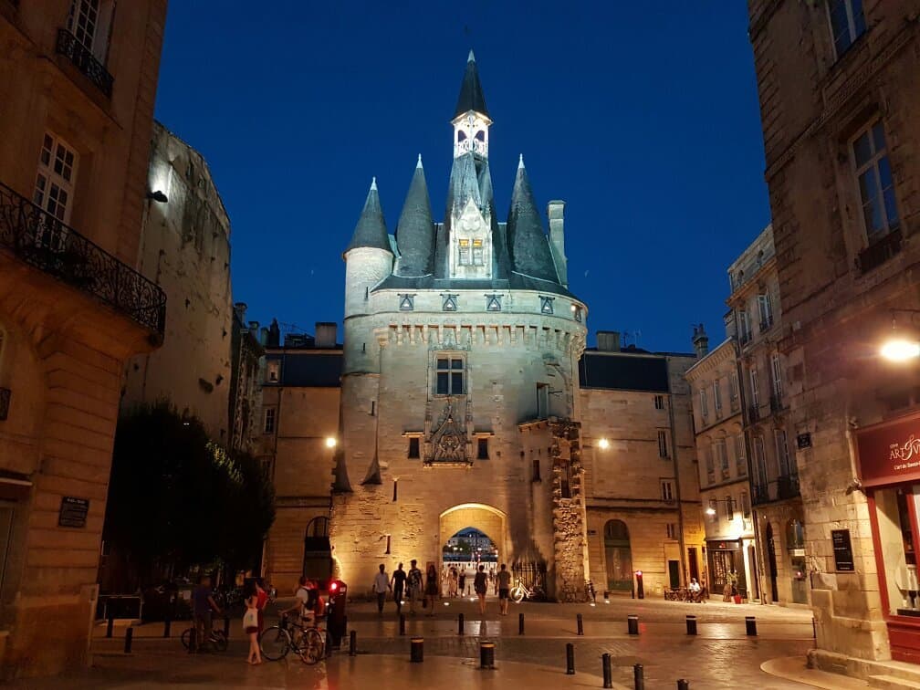 Porte Cailhau Bordeaux