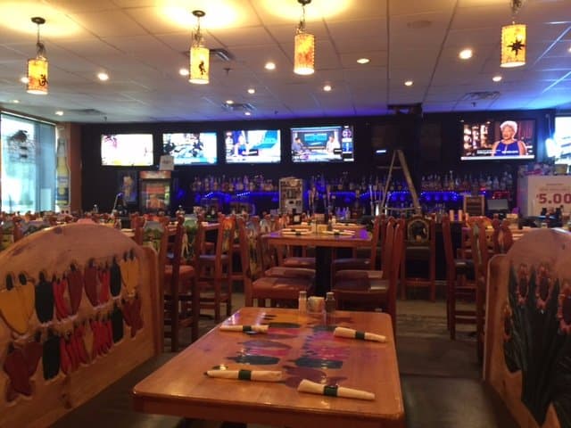 Lunch time and not very crowded...