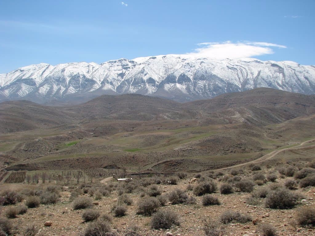Mount Derak (known as Mother Mount) is a sedimentary rock mountain located in Shiraz, Fars.
