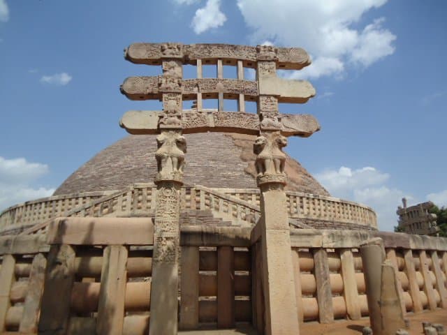 The Southern Gateway and the Great Stupa.