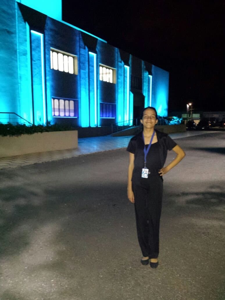 Laterales del teatro