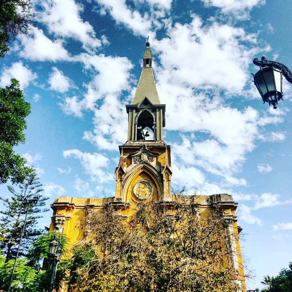 Iglesia San Saturnino, ubicada en Santo Domingo y Libertad.