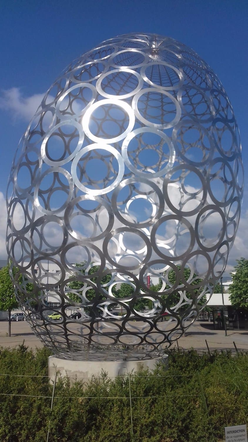 Sculture exterieure au stade Michelin