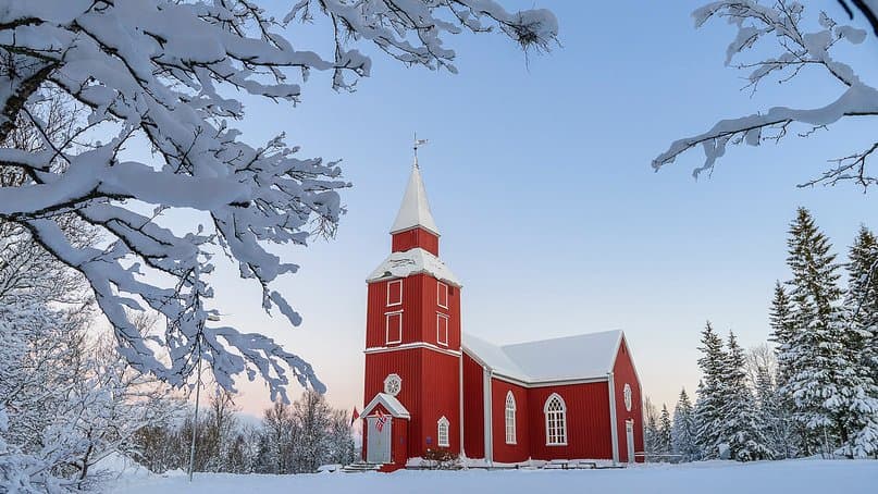 Elverhøy Church on a clear winter day.