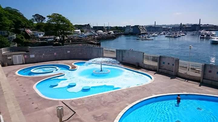 Mount Wise Swimming Pools
