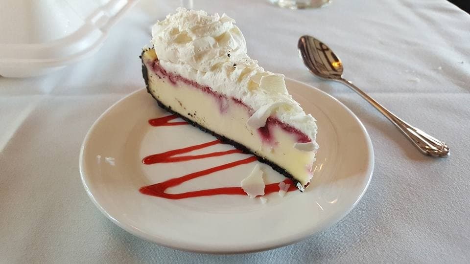 Raspberry white chocolate cheescake