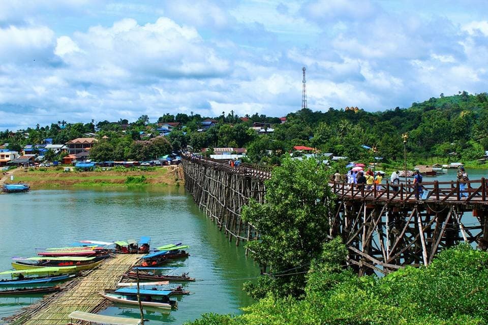 Sangkhlaburi - Wooden Bridge (1)