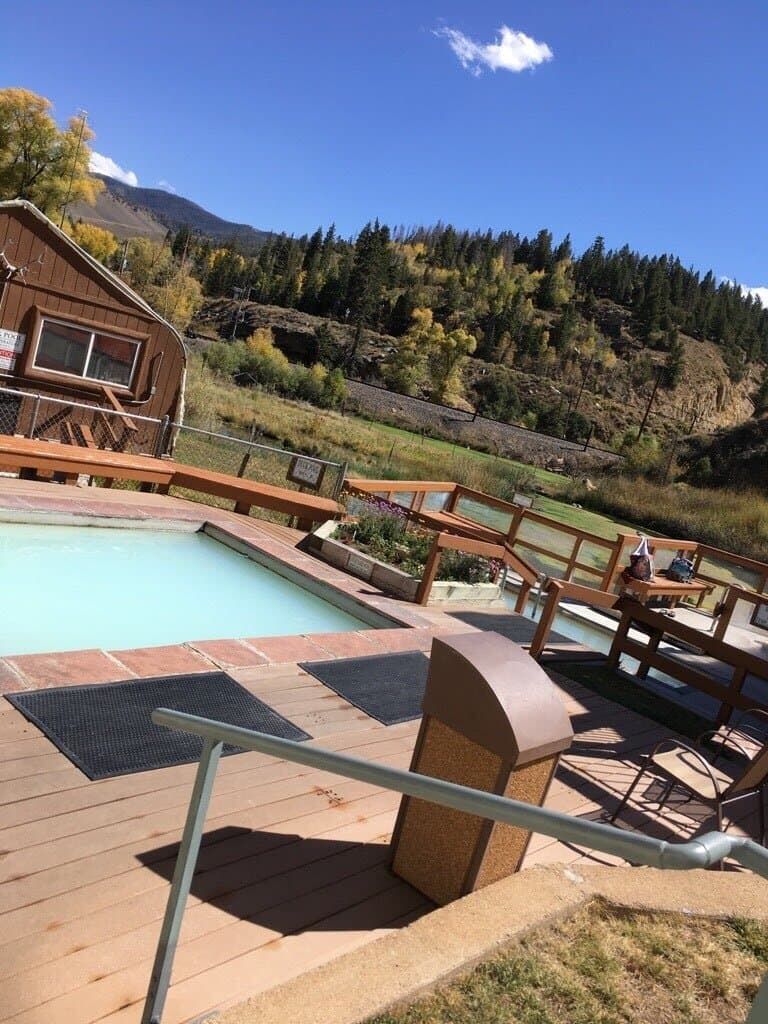 Hot Sulphur Springs Resort & Spa