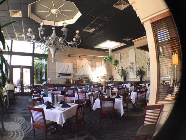 sea scape dining room