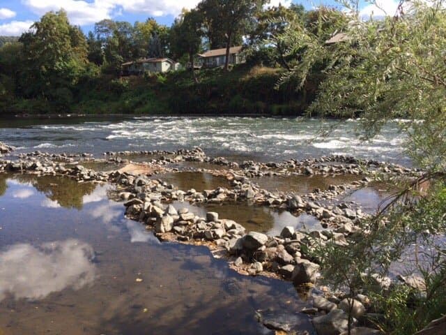 Valley of the Rogue State Park