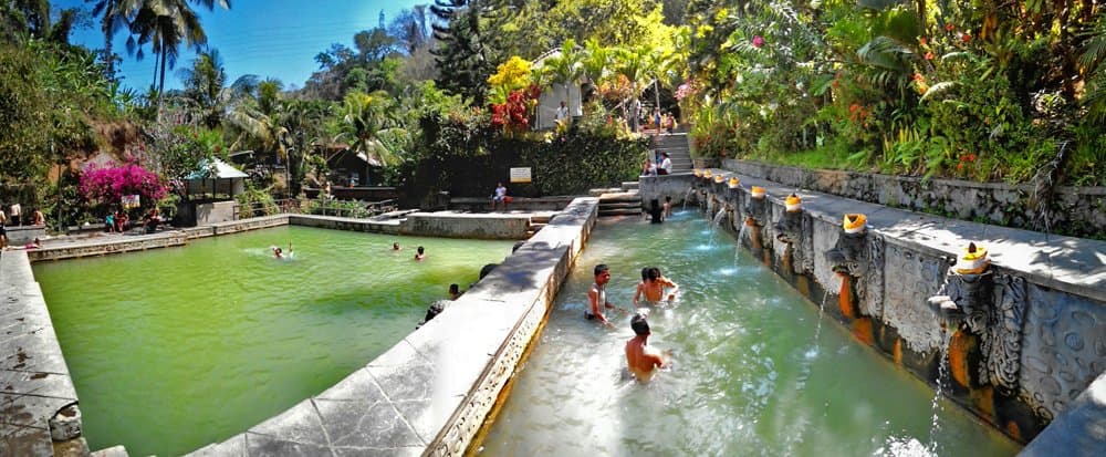 Pool Panorama View