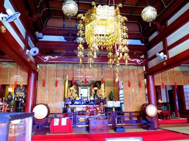 Main prayer hall