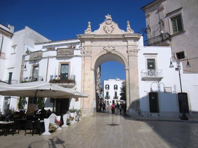 Entrance into old town