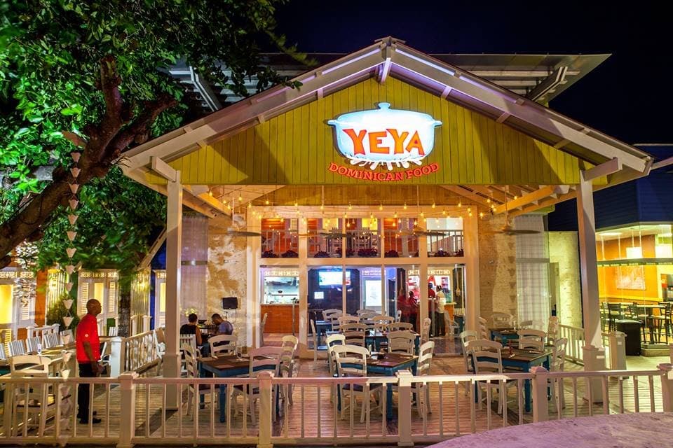 Great atmosphere in the heart of Bavaro's nightlife 