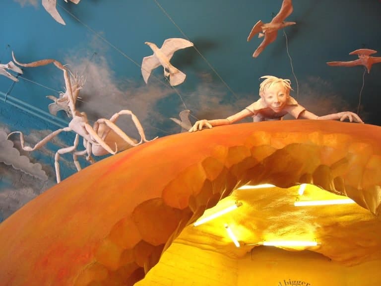  Roald Dahl Children's Gallery - Giant Peach