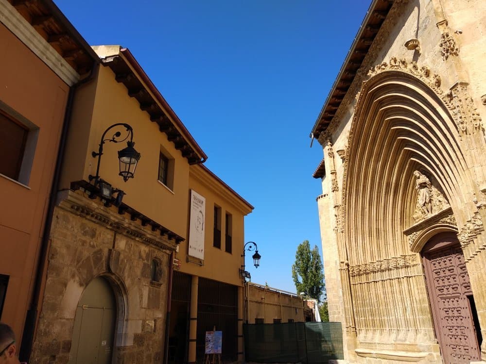Casa de las Bolas Museum Félix Cañada