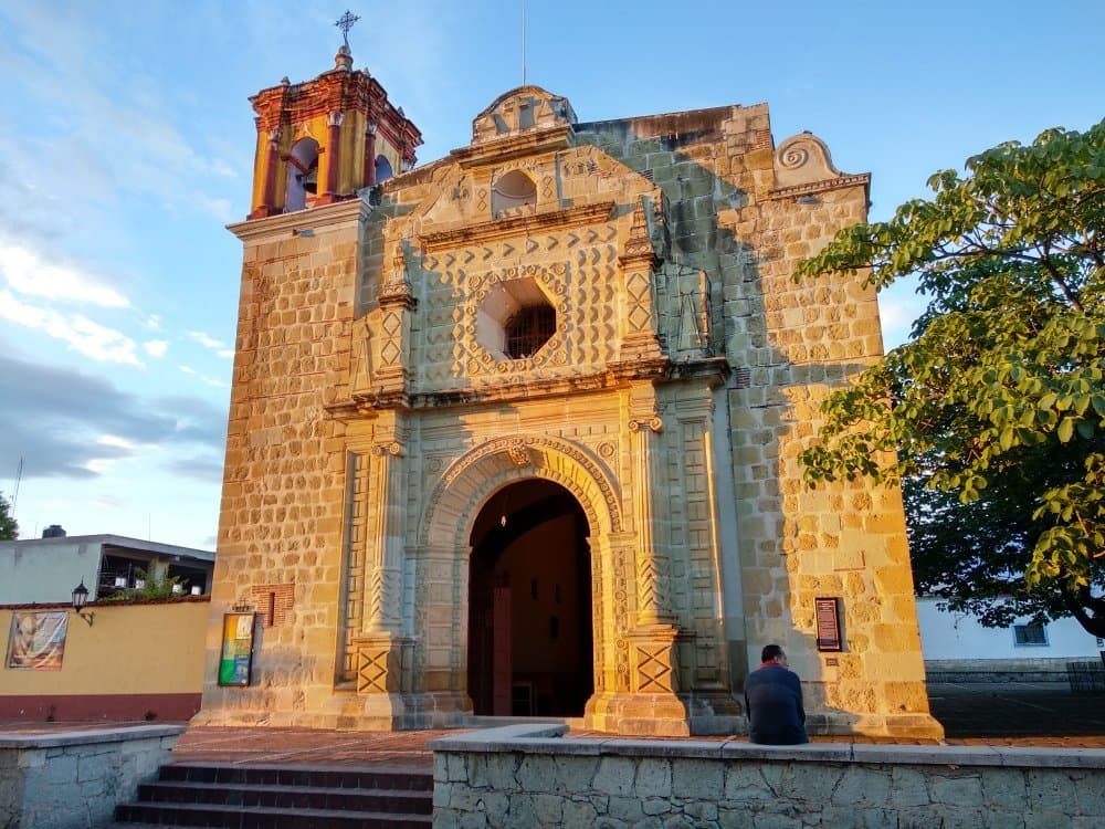 Templo de San Matías Jalatlaco