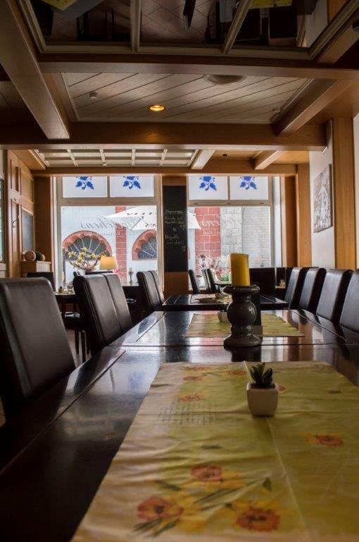 Long tables on the inside