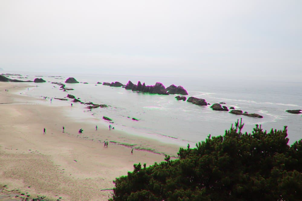 Lots of boulders and rocks in the ocean