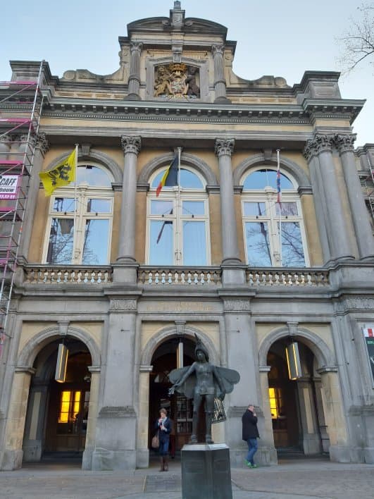 #Brugge and it's hidden treasures are a must to be discovered within their beautiful theater https://www.ccbrugge.be