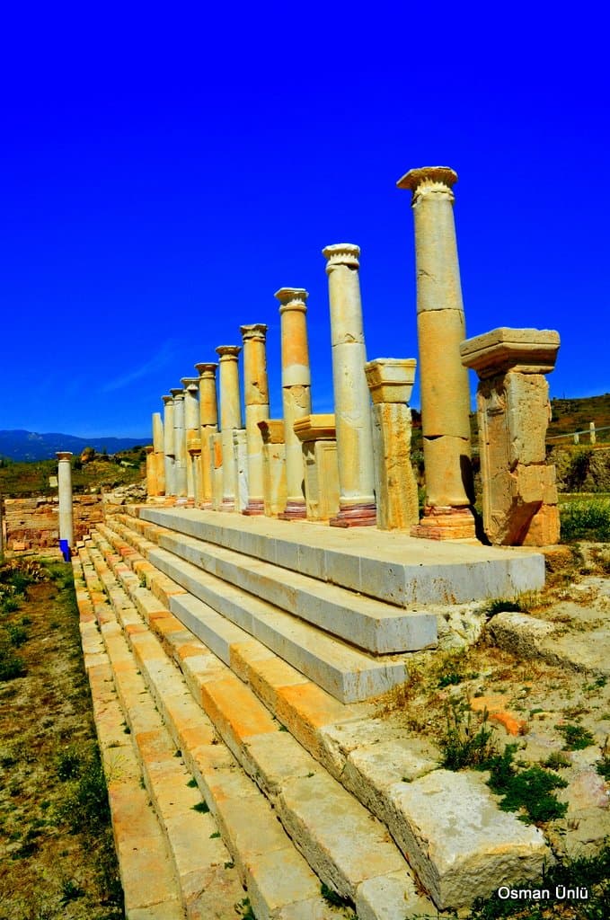 Tripolis sütunlar