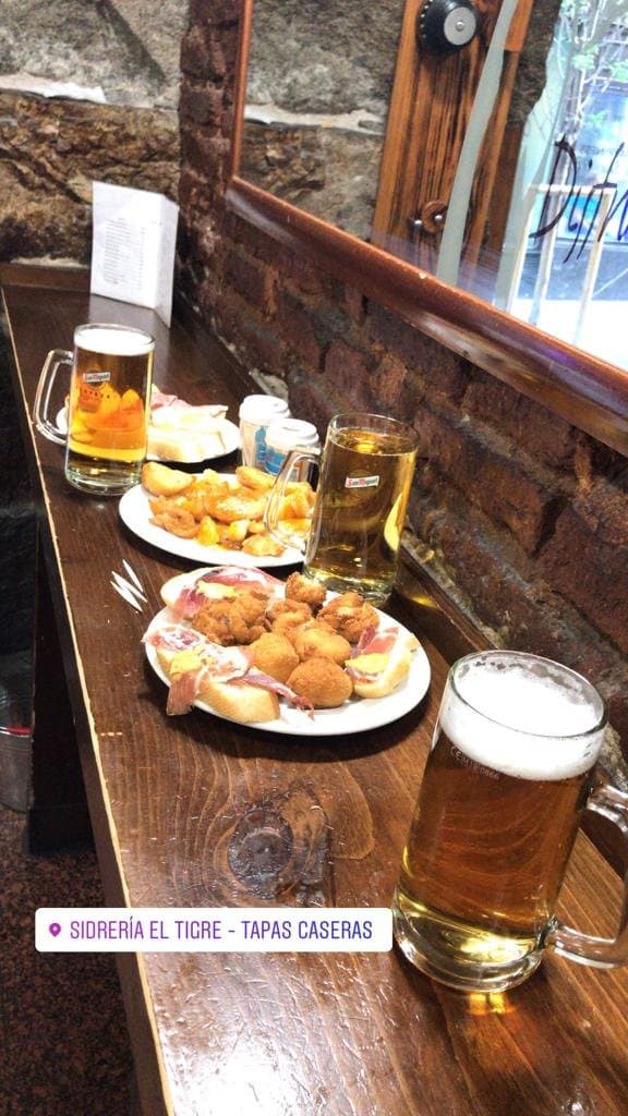 Generosas tapas que acompañan tu vaso de cerveza o sidra.
