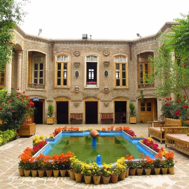 Darougheh Historical House