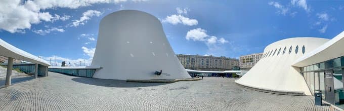 Oscar Niemeyer