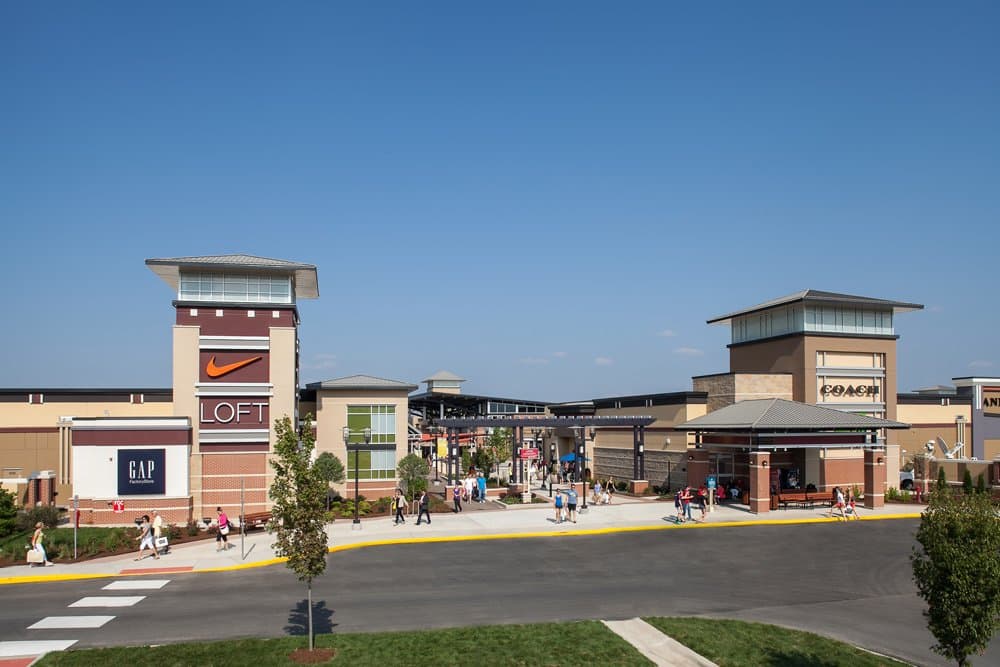 St. Louis Premium Outlets