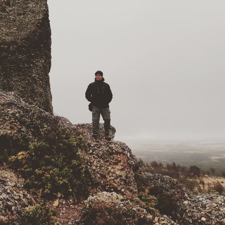 Recomendable 100% salen los trasfer cerca de la plaza. Cuesta 15.000 por persona.  Cueva del milodon