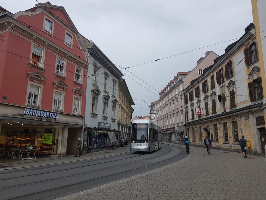 Südtiroler Platz
