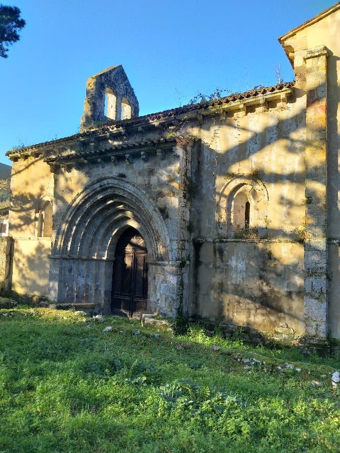 Monasterio De San Antolin De Bedon