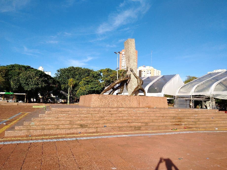 No centro