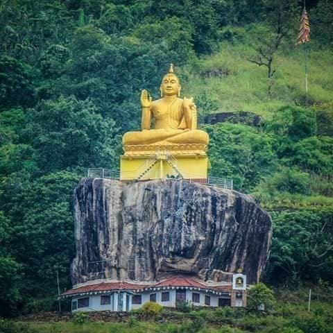 Aluvihira Rock Cave Royal Temple. Stop for a while if you are on your way to Sigiriya.  🌐 :- https://iwatours.com/