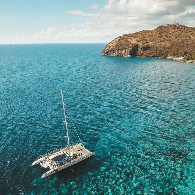 Mouillage à Fond Boucher pendant la sortie nord Caraïbe