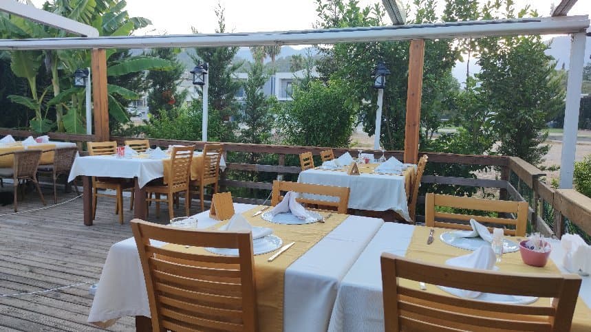 Monte Kemer Restaurant