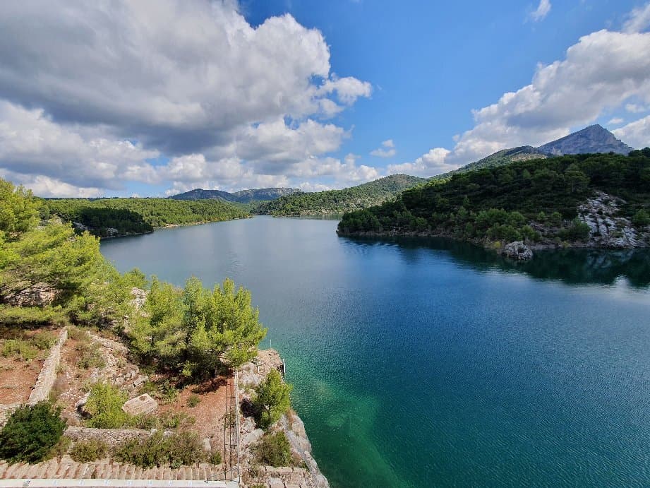 Le Barrage de Bimont