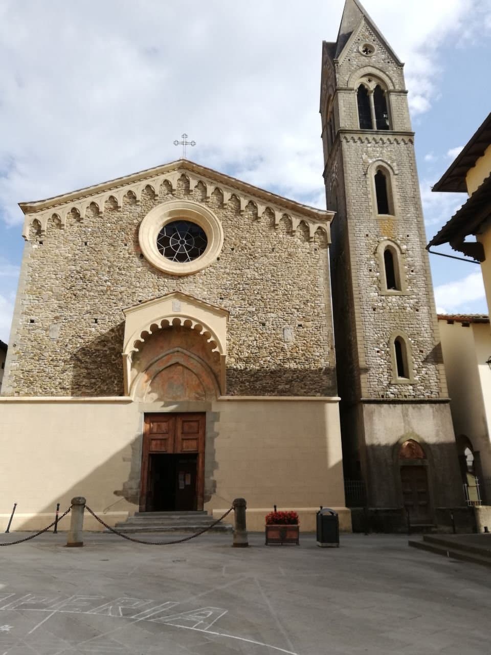 Vista esterna della chiesa.
