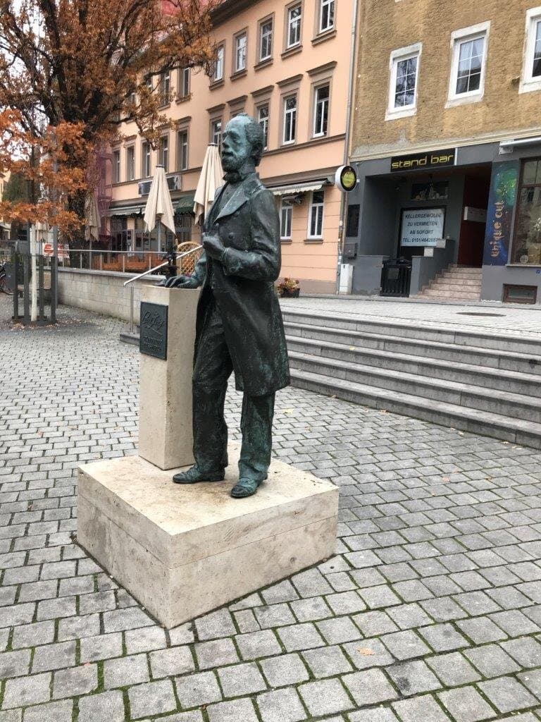 Carl-Zeiss-Denkmal - pomník