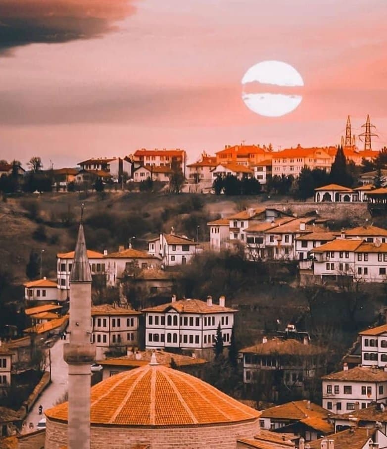 Demirciler Çarşısı