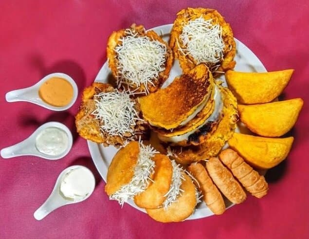 El Combo venezolano: Arepas, tequeños, empanadas, cachapas y tostones