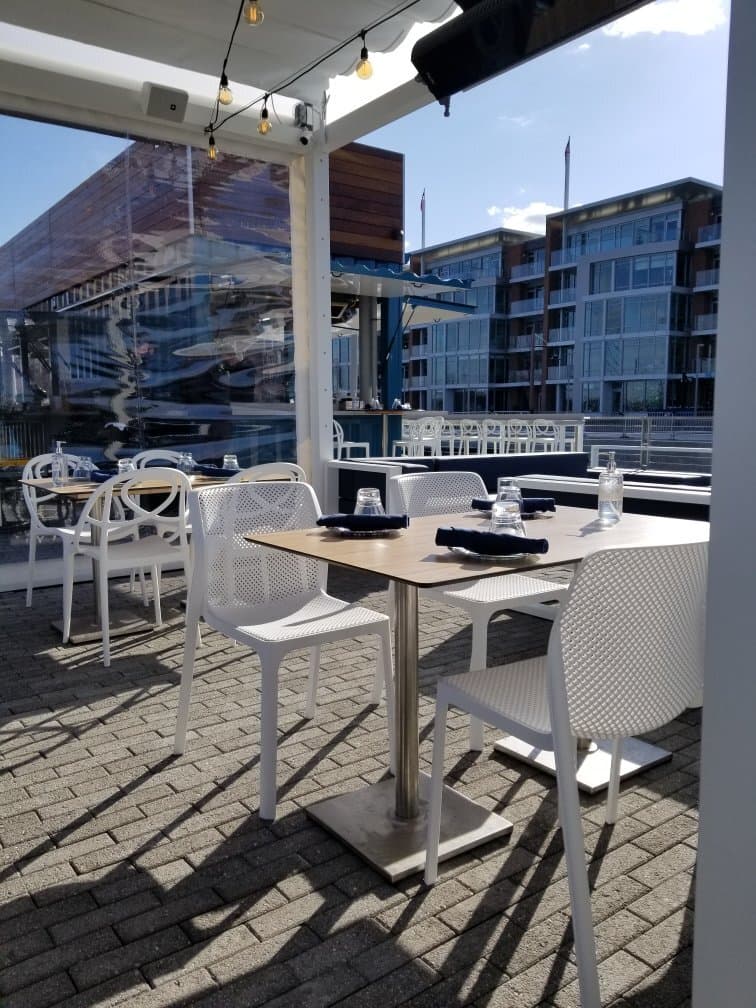 BARCA Pier & Wine Bar