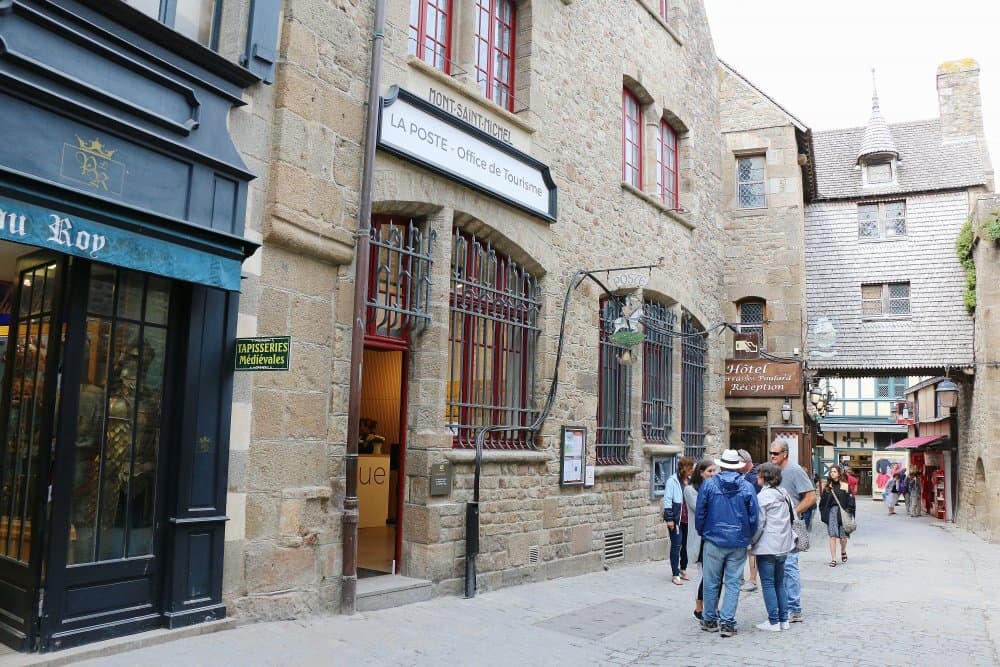 Office de Tourisme du Mont-Saint-Michel grande rue